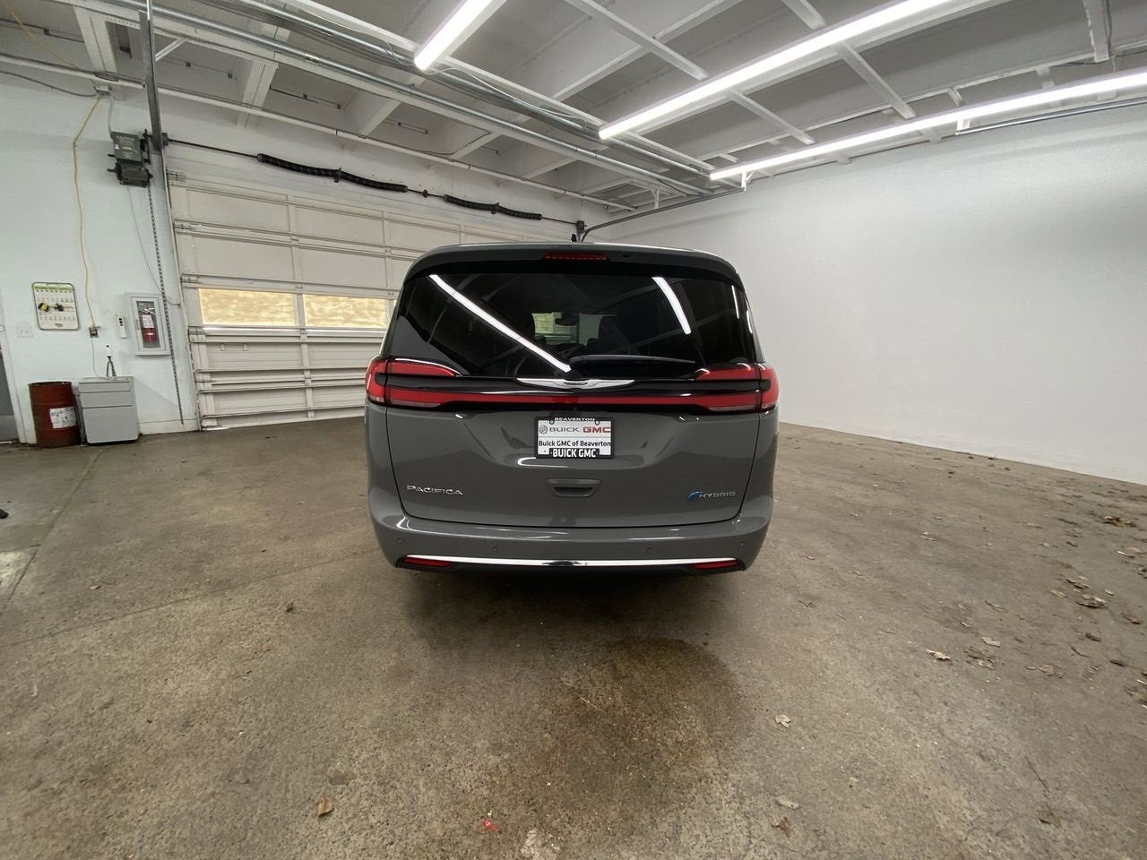 2023 Chrysler Pacifica Hybrid Touring L