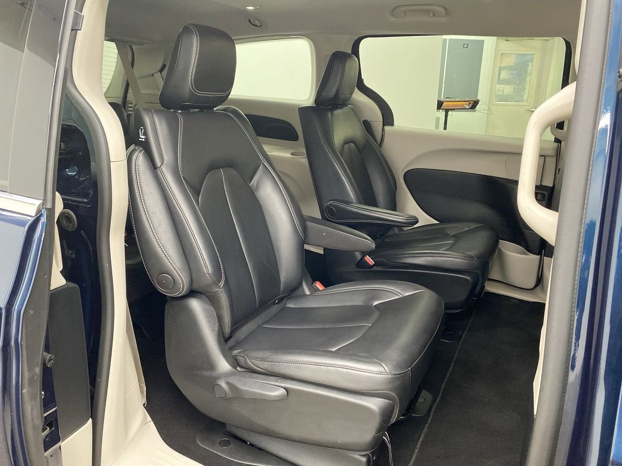 2023 Chrysler Pacifica Hybrid Touring L