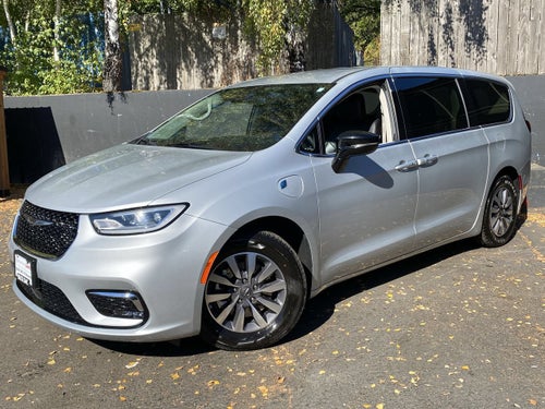 2024 Chrysler Pacifica Hybrid Select