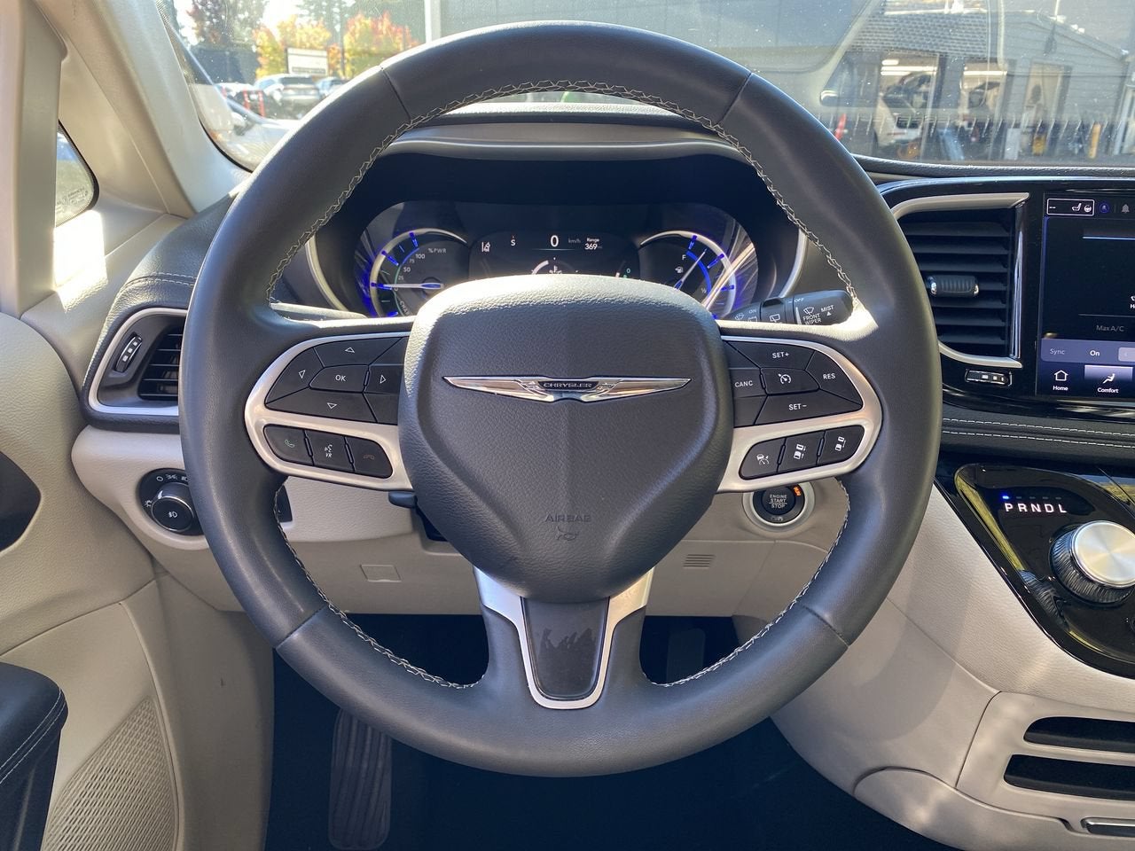 2024 Chrysler Pacifica Hybrid Select