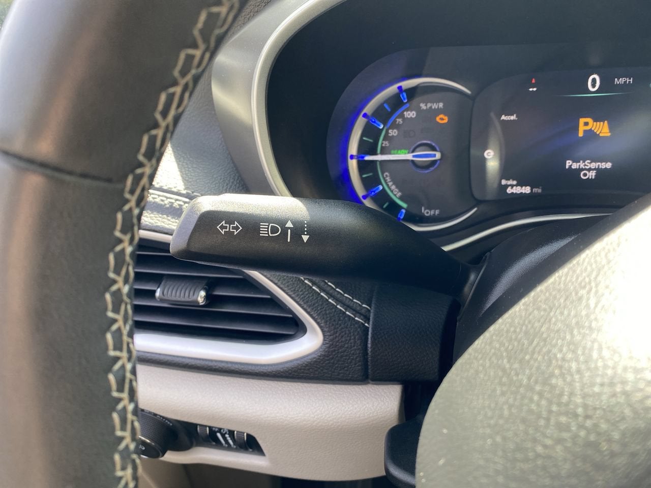 2024 Chrysler Pacifica Hybrid Select
