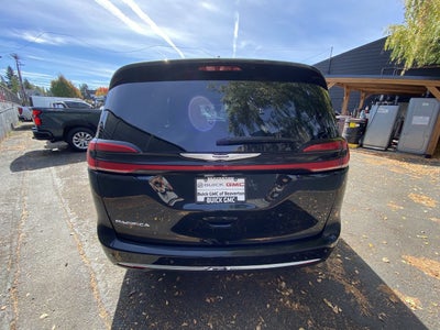 2024 Chrysler Pacifica Hybrid Select