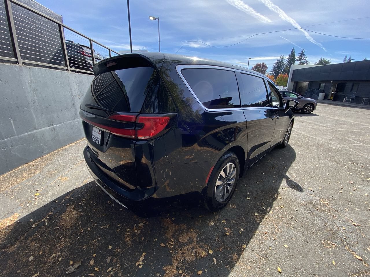 2024 Chrysler Pacifica Hybrid Select