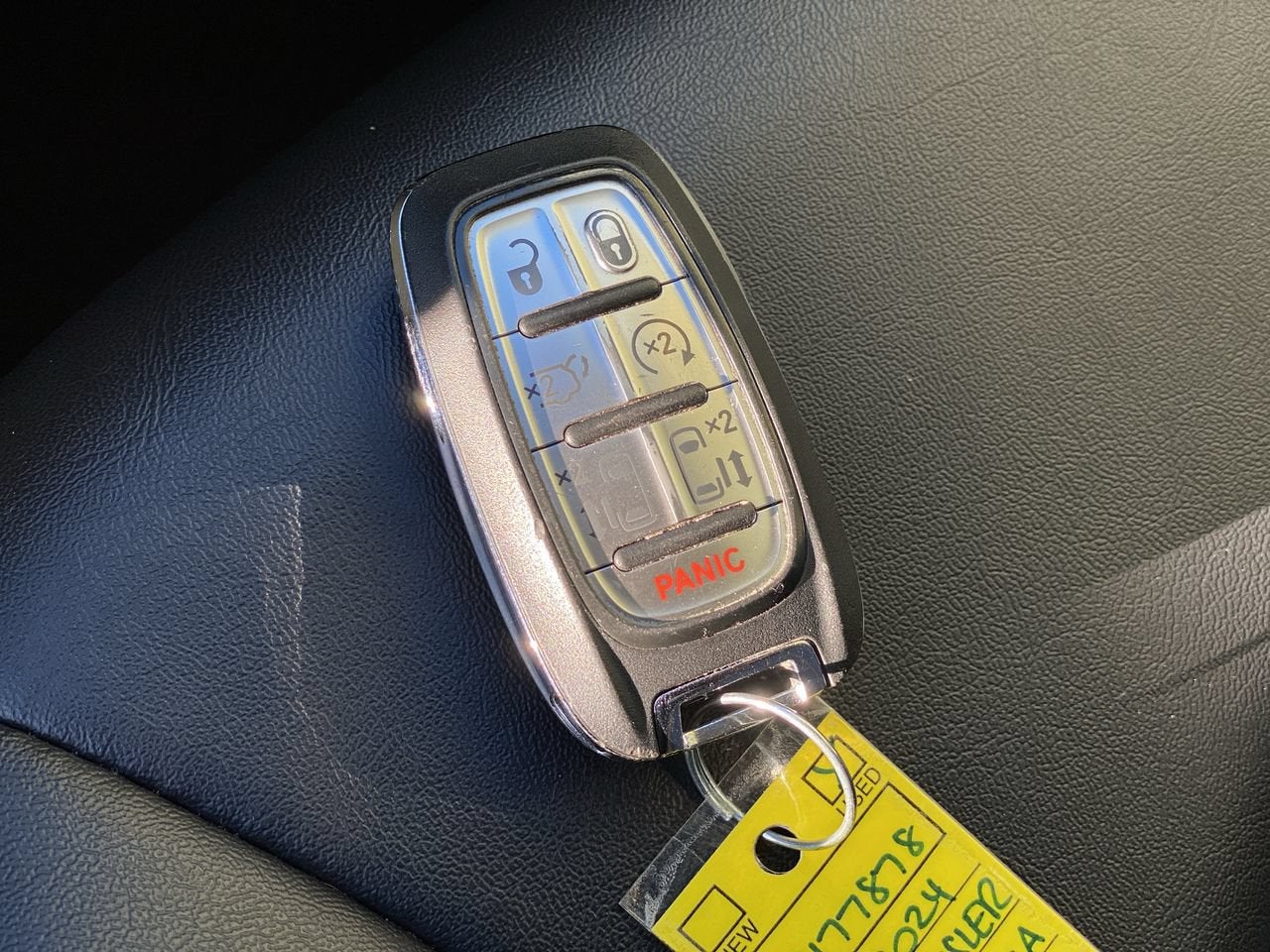 2024 Chrysler Pacifica Hybrid Select