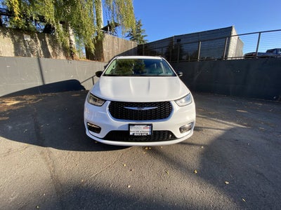 2024 Chrysler Pacifica Hybrid Select