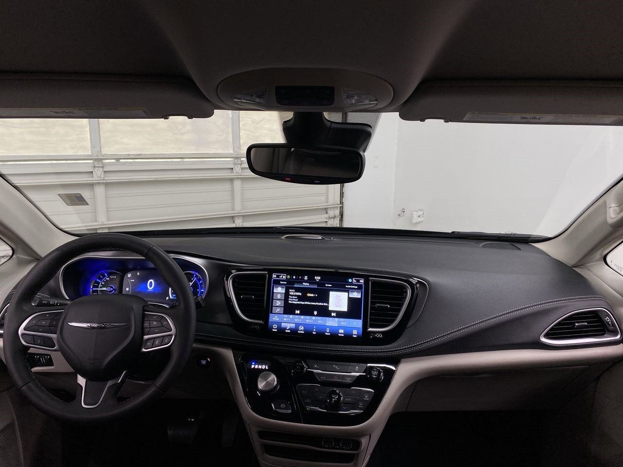 2024 Chrysler Pacifica Hybrid Select