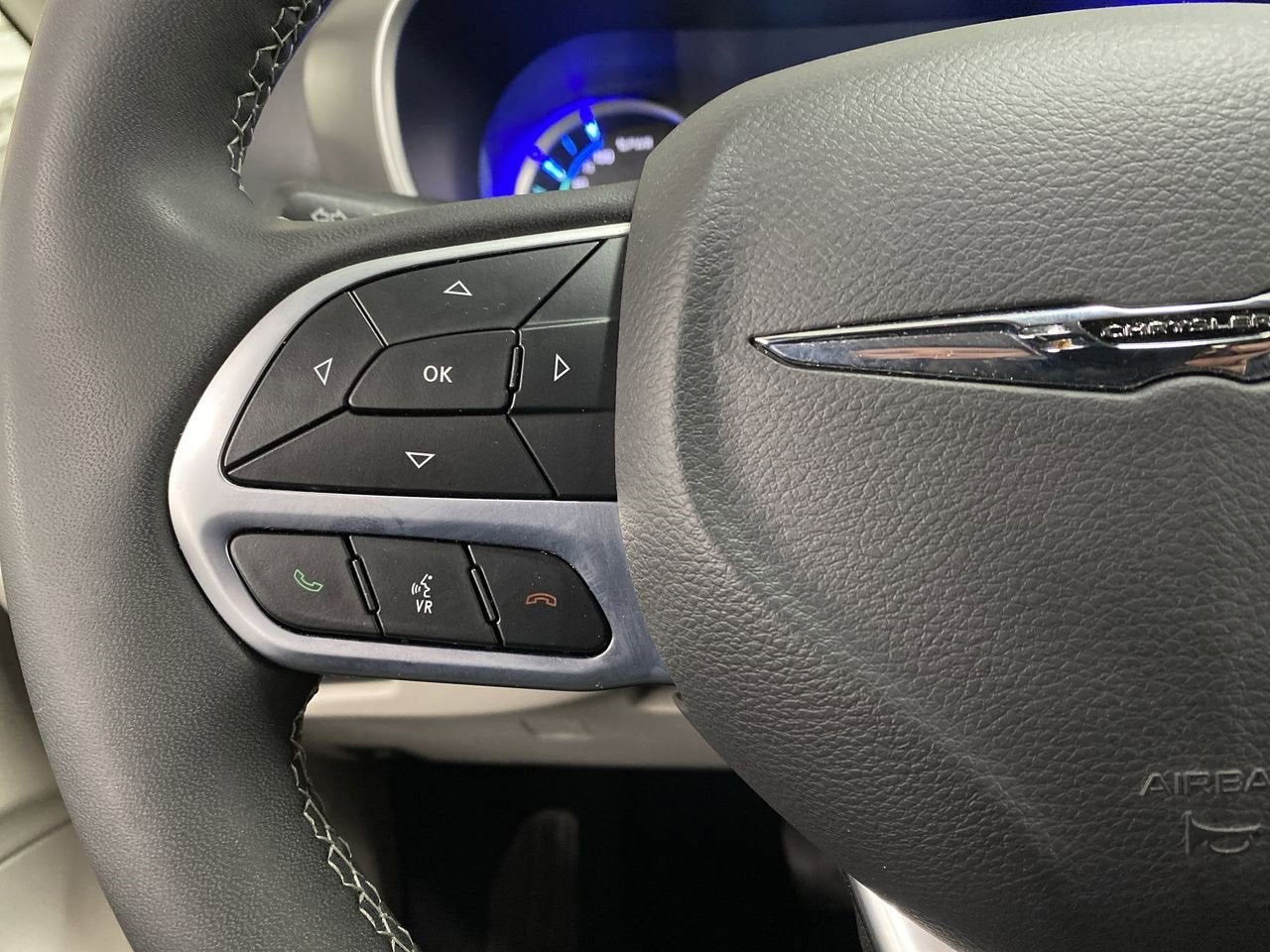 2024 Chrysler Pacifica Hybrid Select