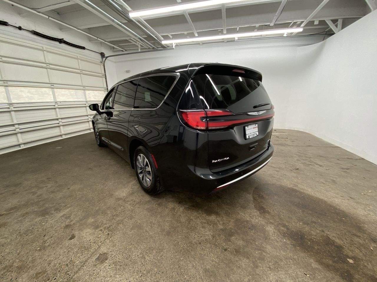 2024 Chrysler Pacifica Hybrid Select