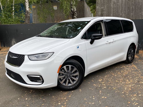 2024 Chrysler Pacifica Hybrid Select
