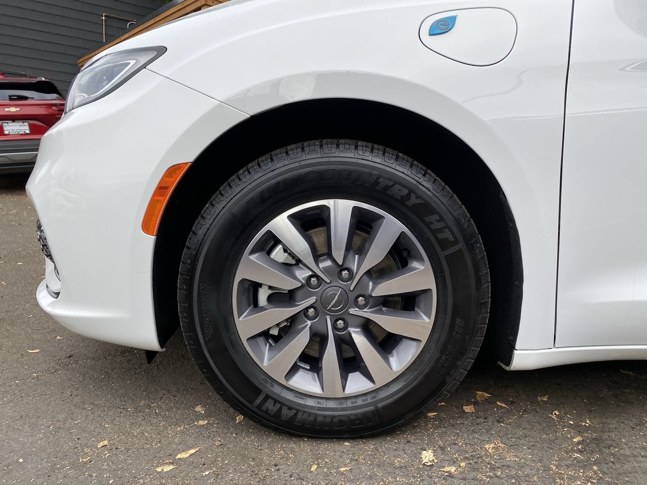 2024 Chrysler Pacifica Hybrid Select
