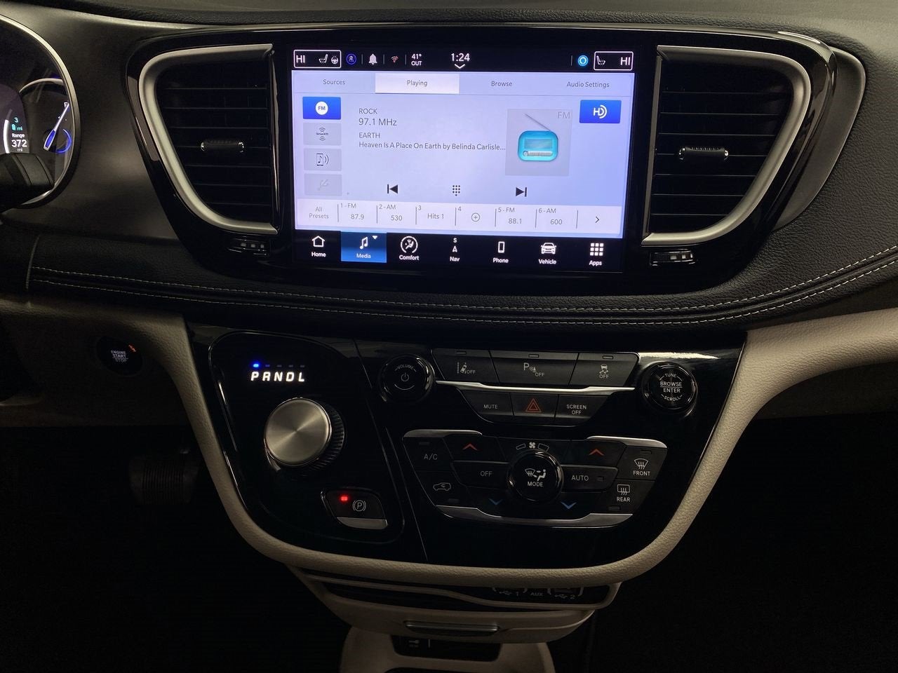 2024 Chrysler Pacifica Hybrid Select