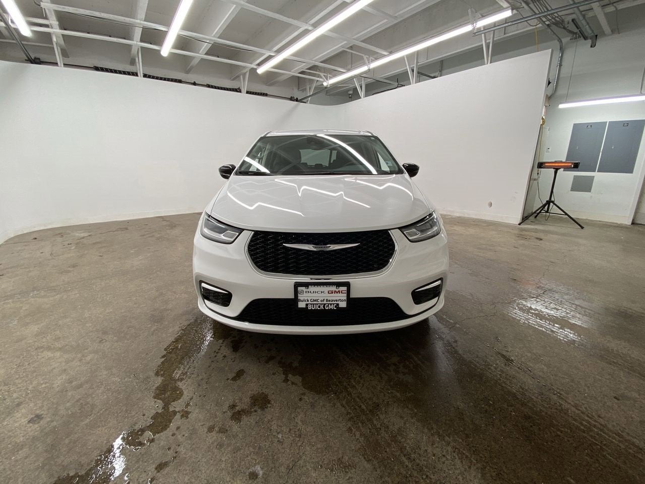 2024 Chrysler Pacifica Hybrid Select