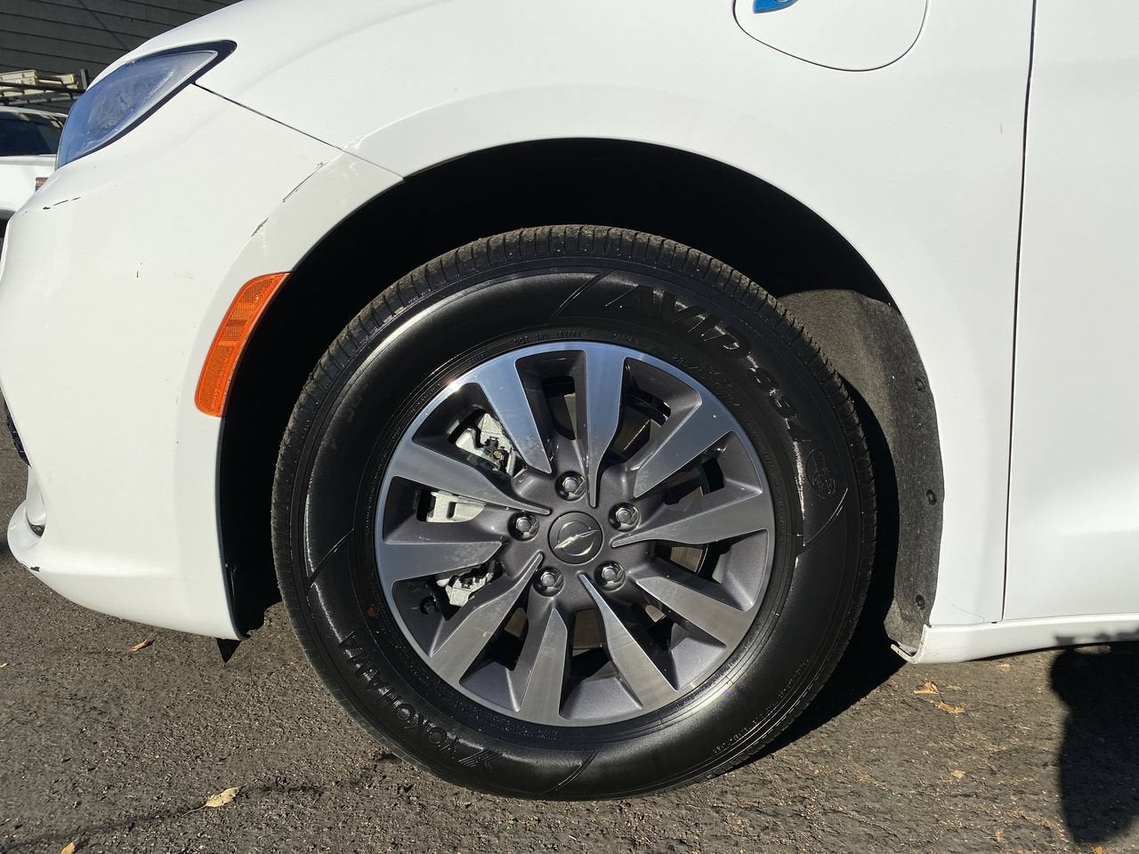 2024 Chrysler Pacifica Hybrid Select