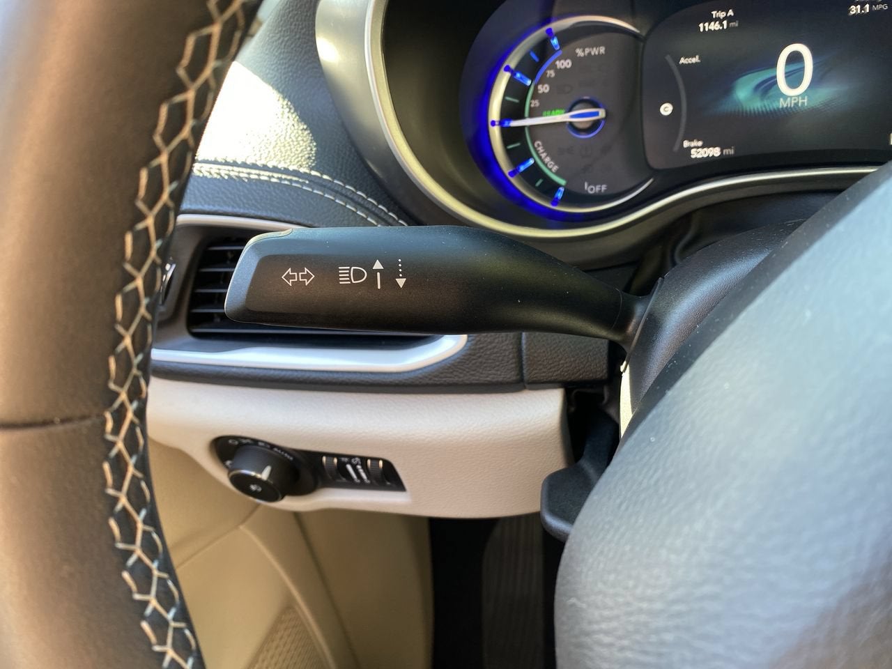 2024 Chrysler Pacifica Hybrid Select