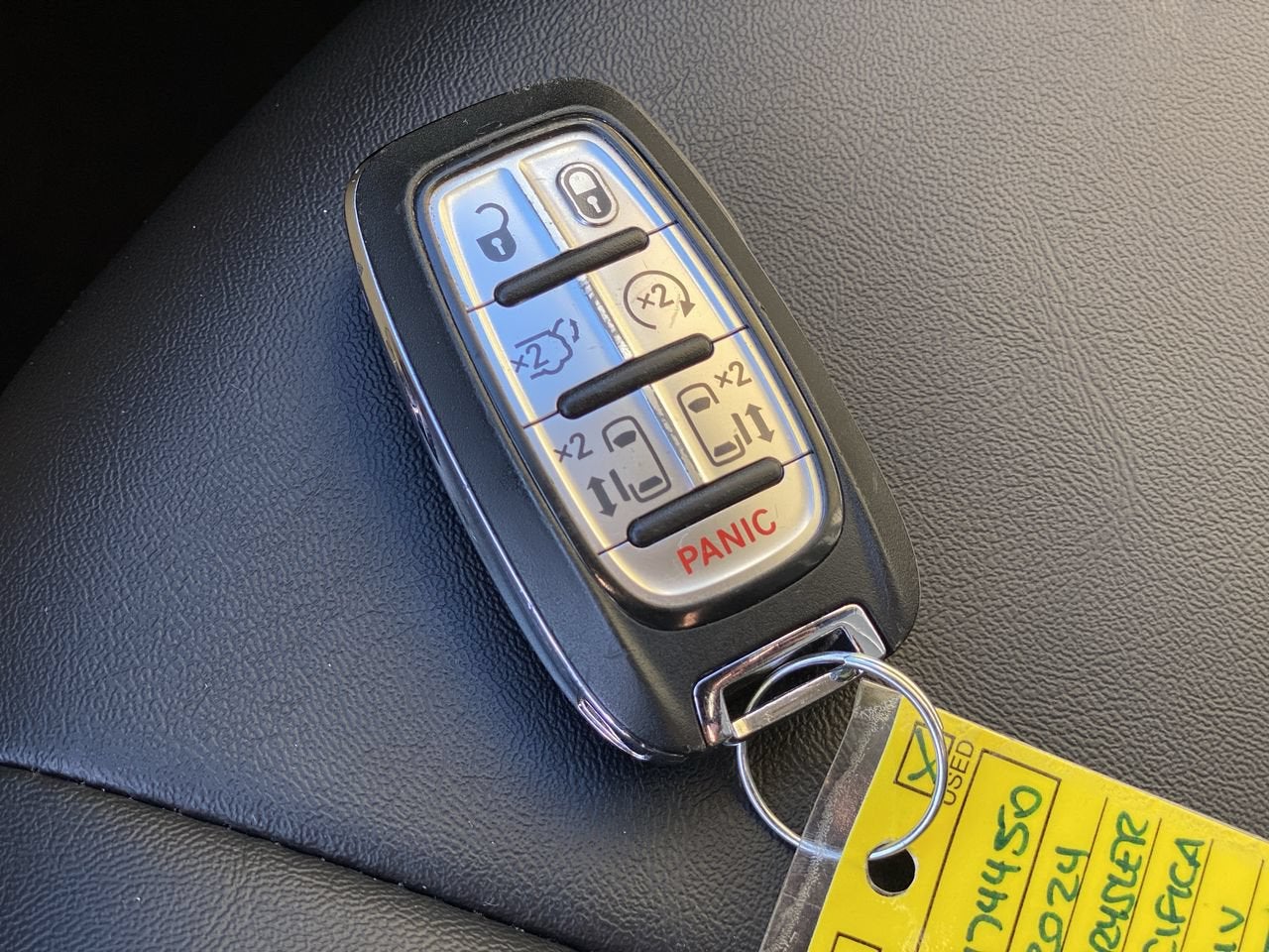 2024 Chrysler Pacifica Hybrid Select