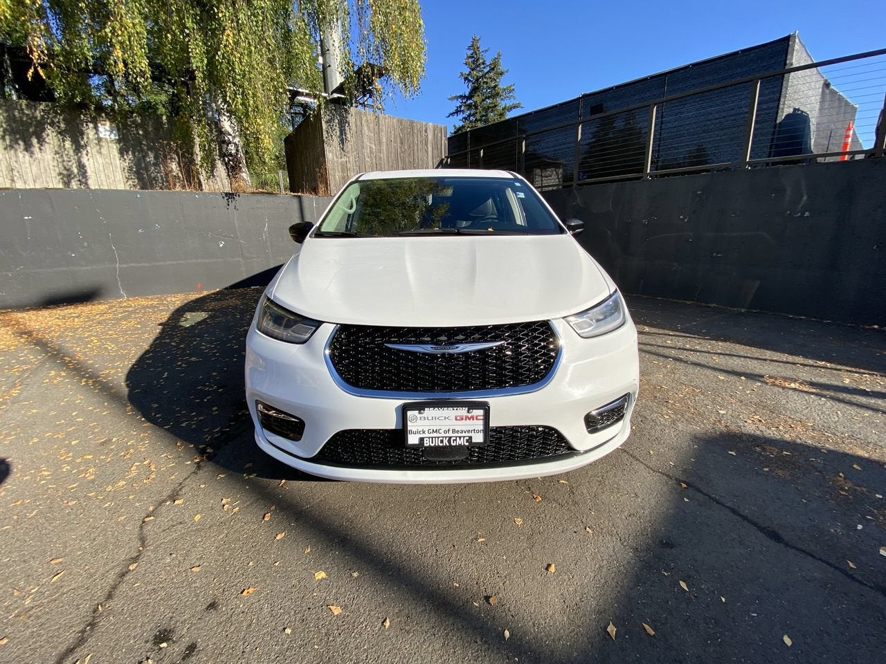 2024 Chrysler Pacifica Hybrid Select