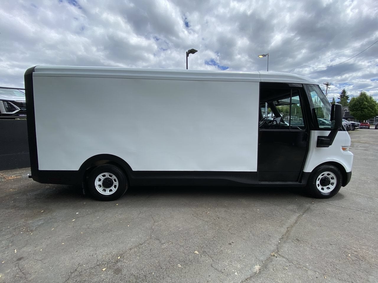 2023 BrightDrop Zevo 600 EJY