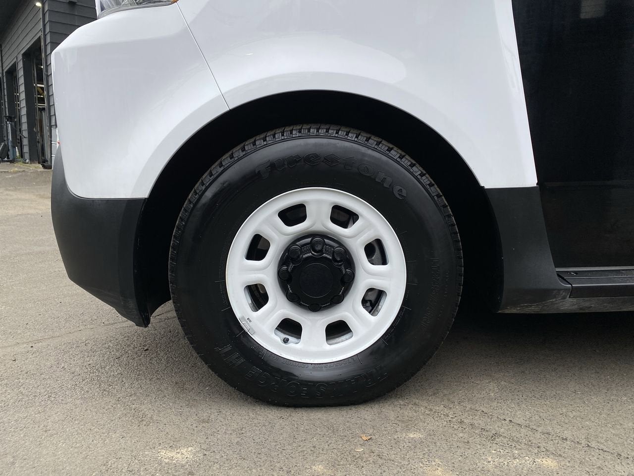 2023 BrightDrop Zevo 600 EJY