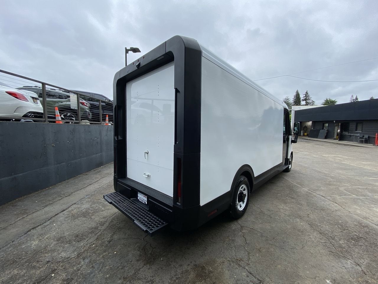 2023 BrightDrop Zevo 600 EJY