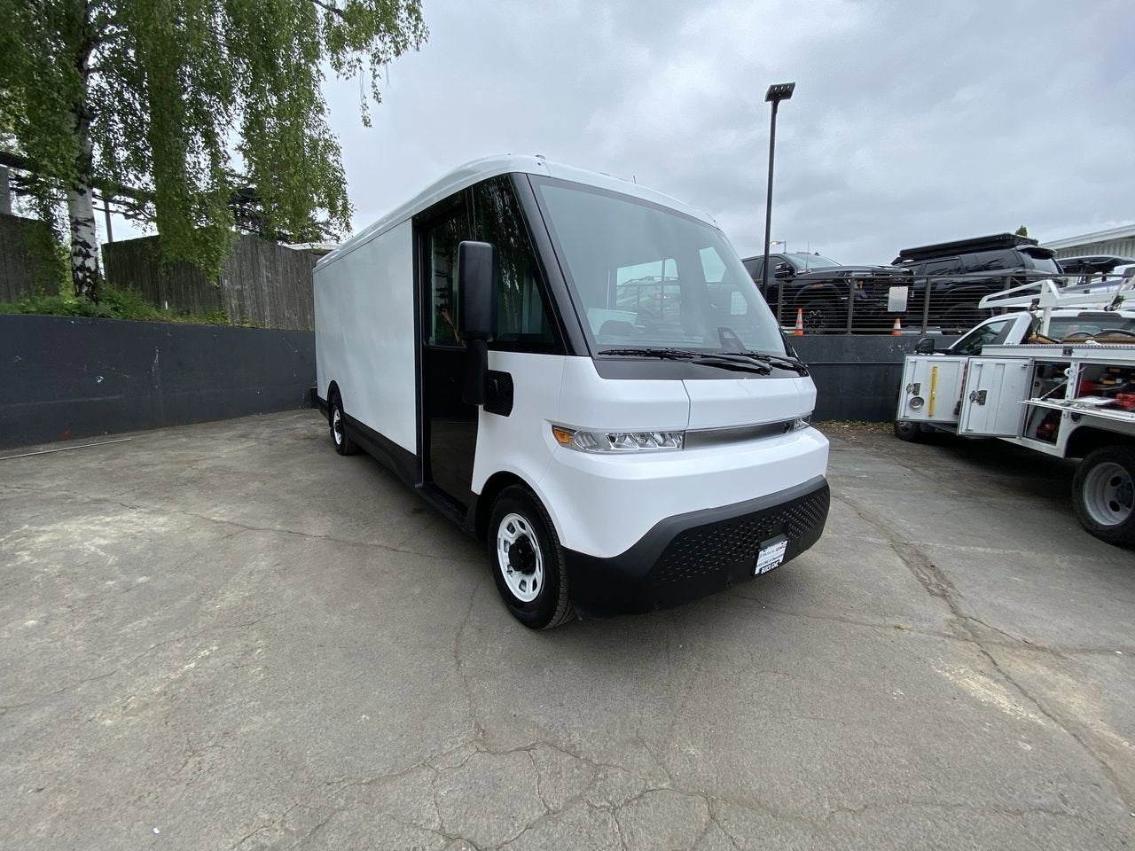 2023 BrightDrop Zevo 600 EJY