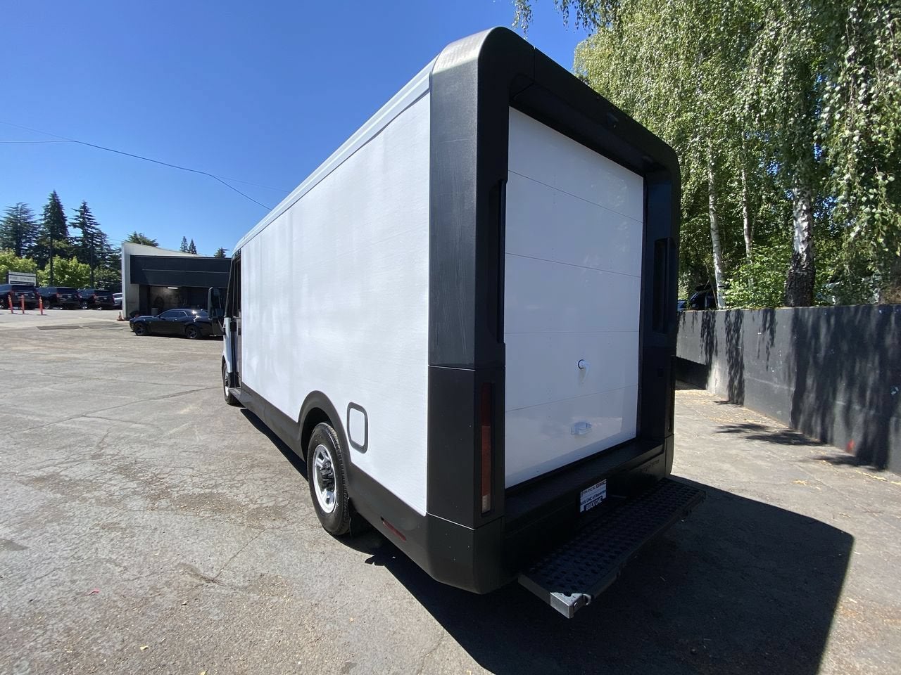 2023 BrightDrop Zevo 600 EJY