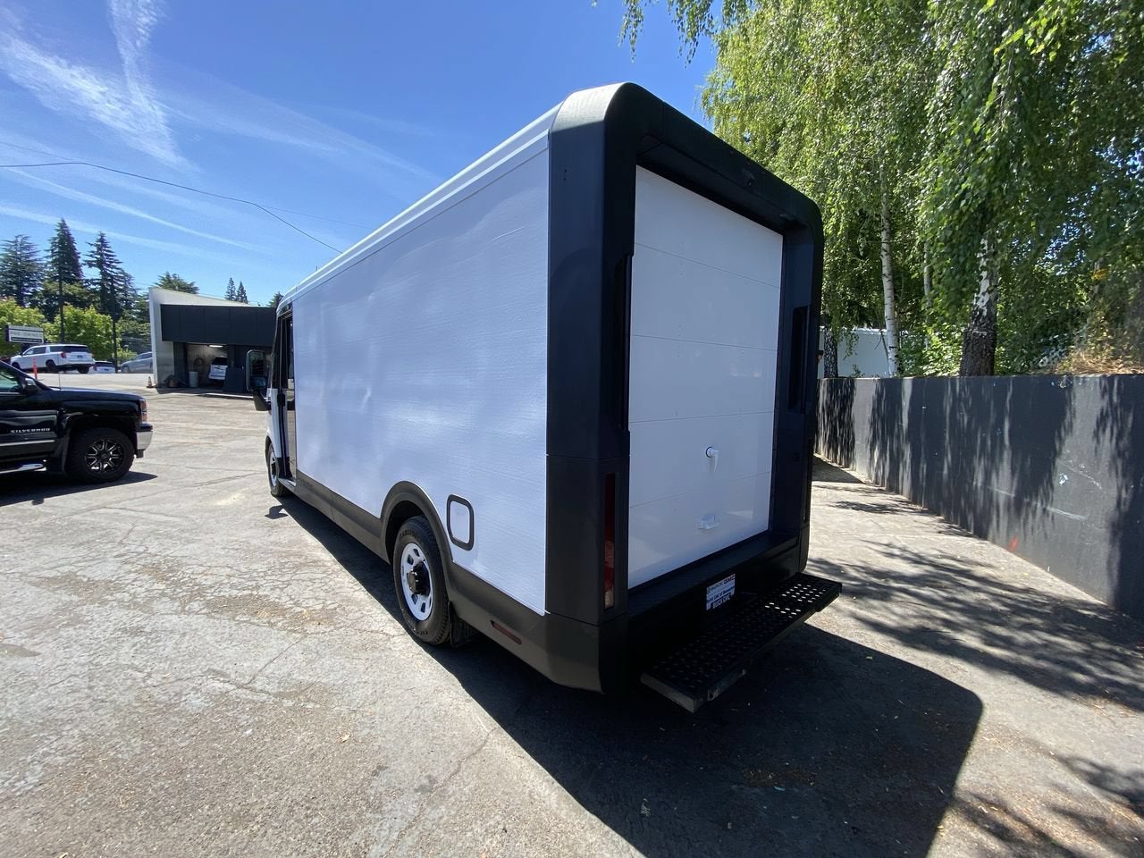 2023 BrightDrop Zevo 600 EJY