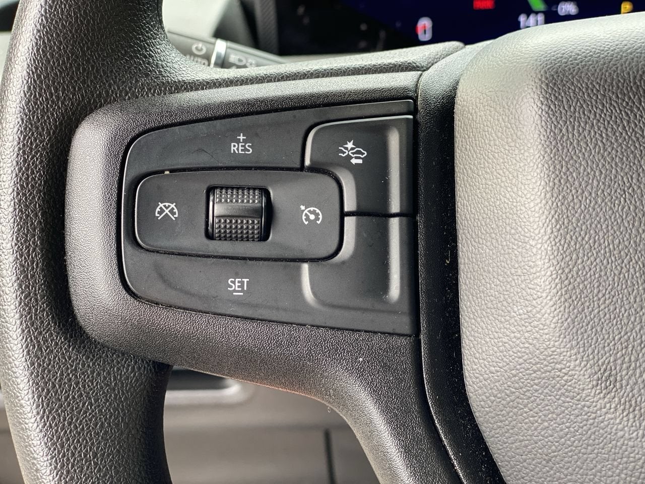 2023 BrightDrop Zevo 600 EJY
