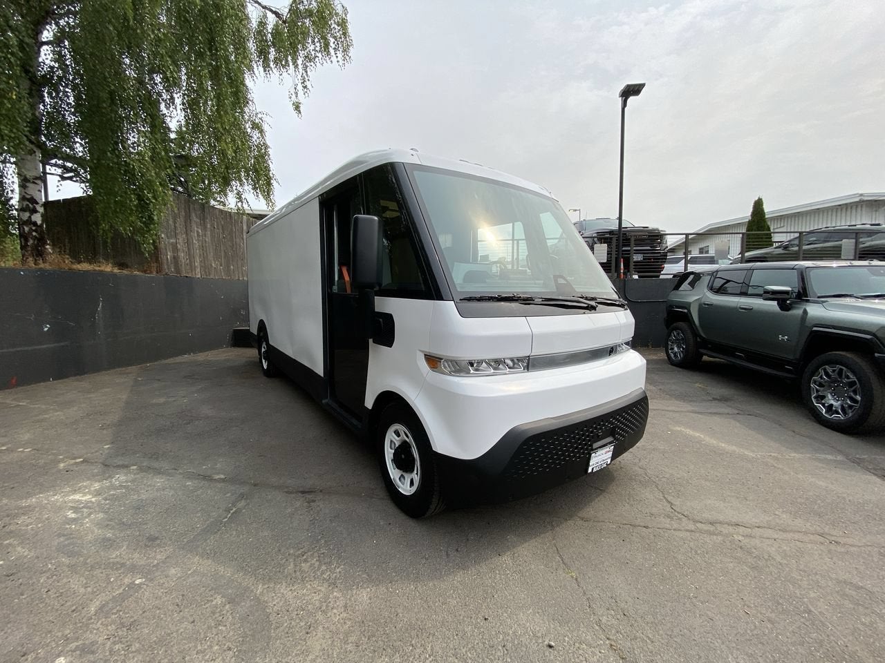 2023 BrightDrop Zevo 600 EJY