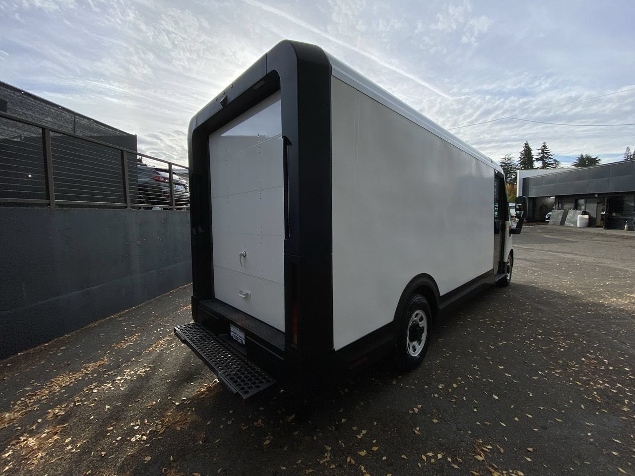 2023 BrightDrop Zevo 600 EJY