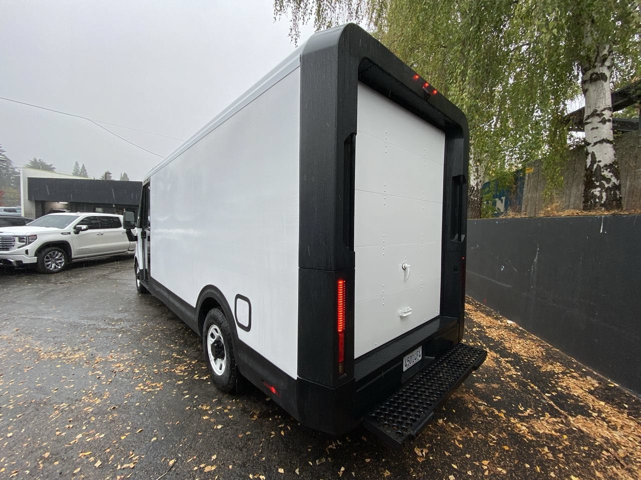 2024 BrightDrop Zevo 600 EJY