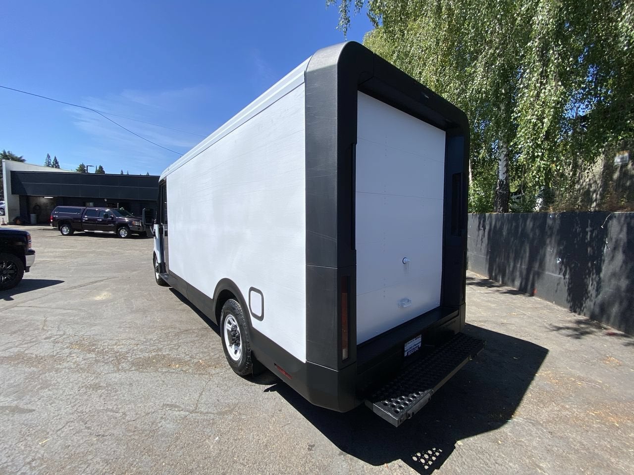 2024 BrightDrop Zevo 600 EJY