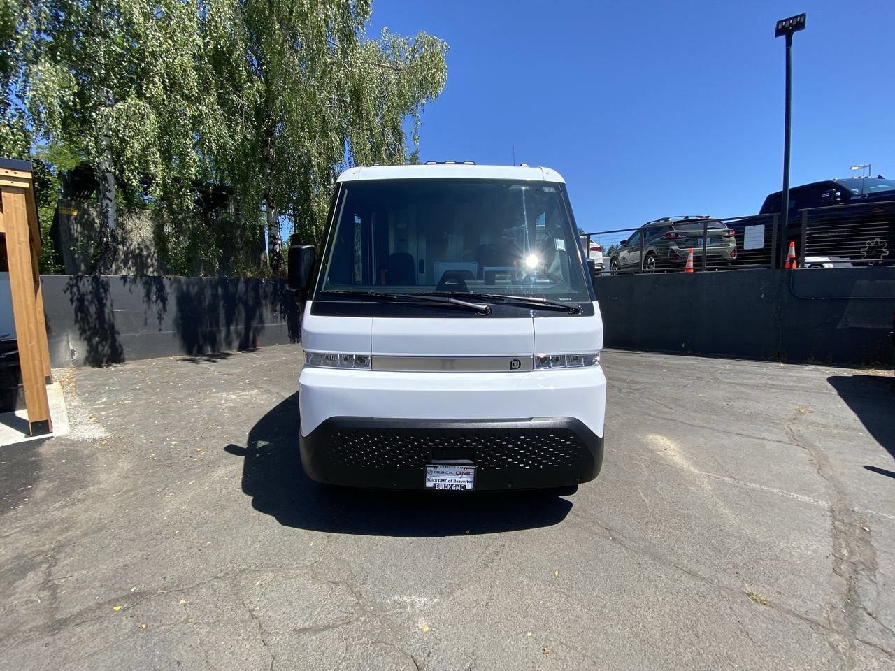 2024 BrightDrop Zevo 600 EJY