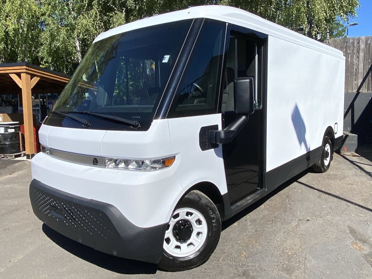 2024 BrightDrop Zevo 600 EJY