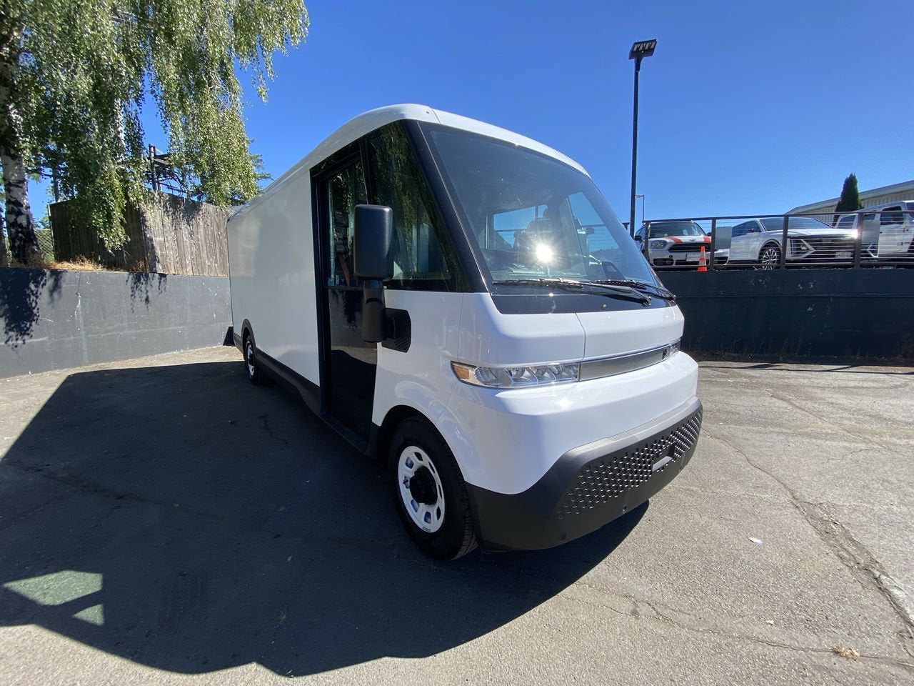 2024 BrightDrop Zevo 600 EJY