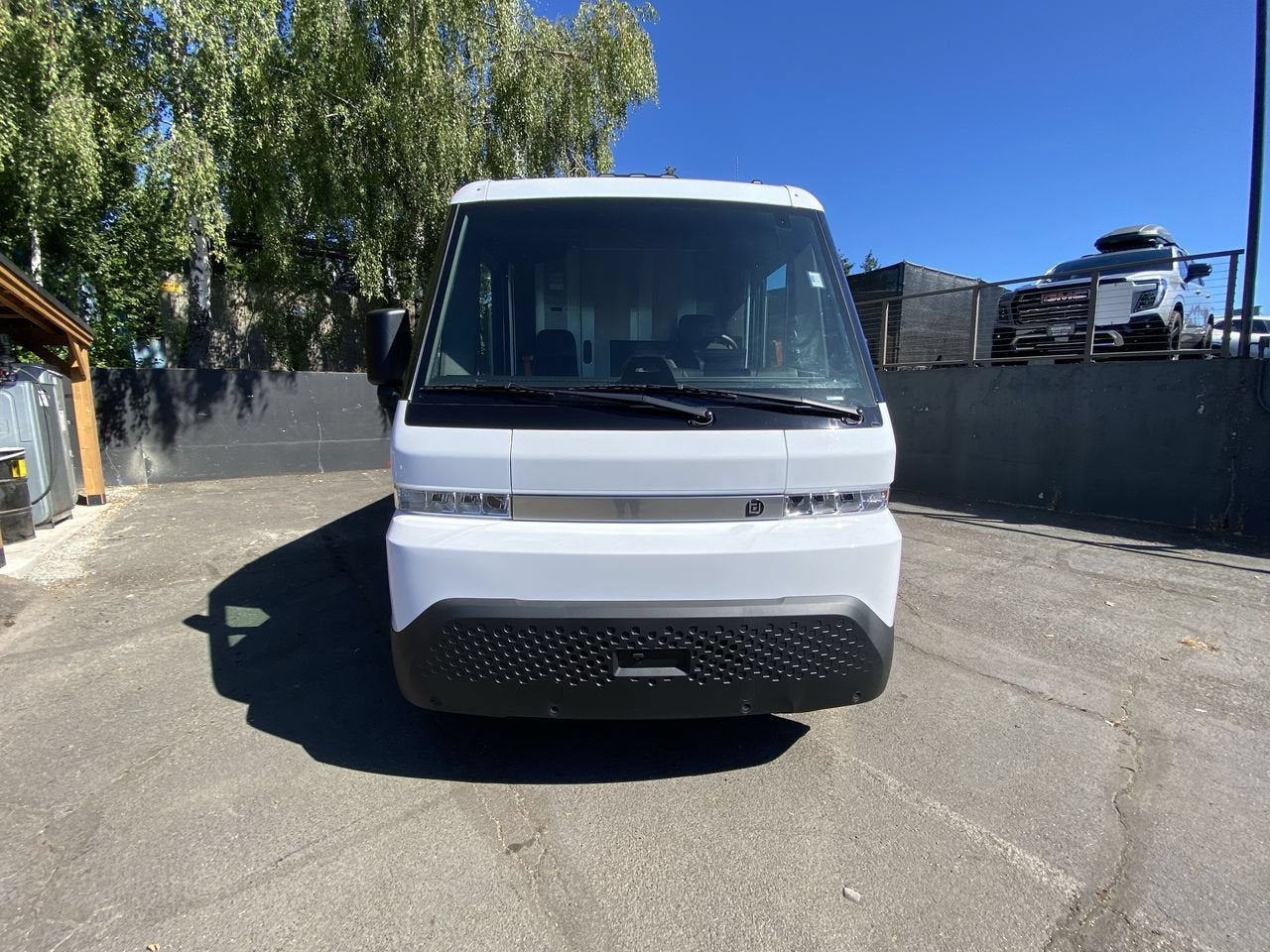 2024 BrightDrop Zevo 600 EJY