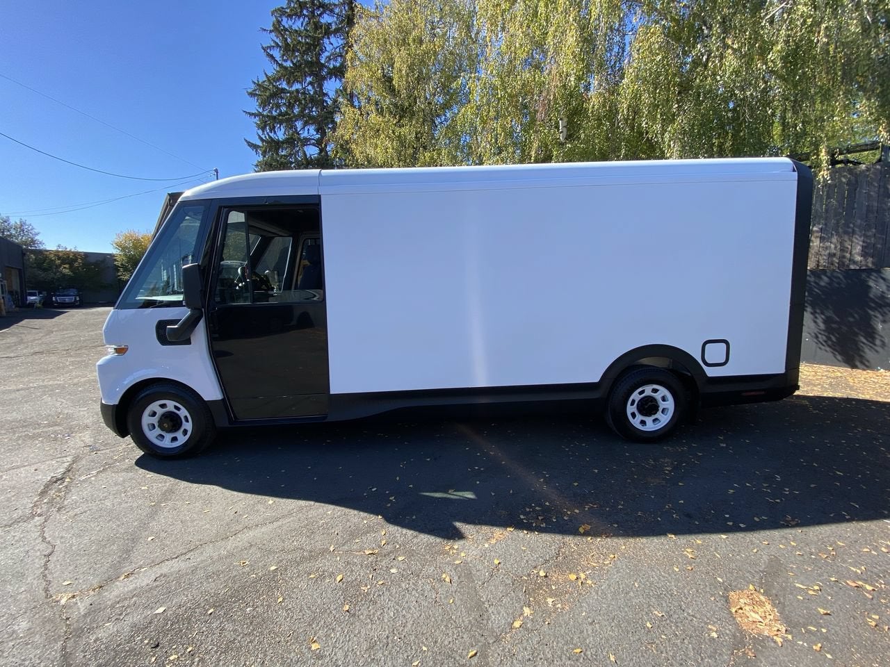 2024 BrightDrop Zevo 600 EJY