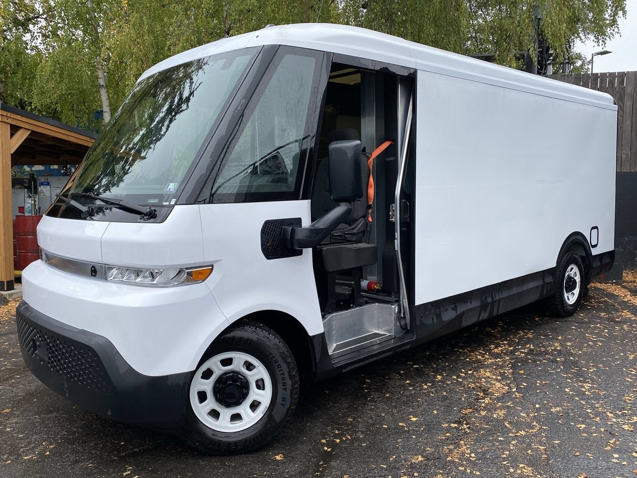 2024 BrightDrop Zevo 600 EJY