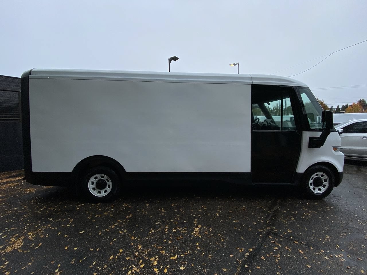 2024 BrightDrop Zevo 600 EJY