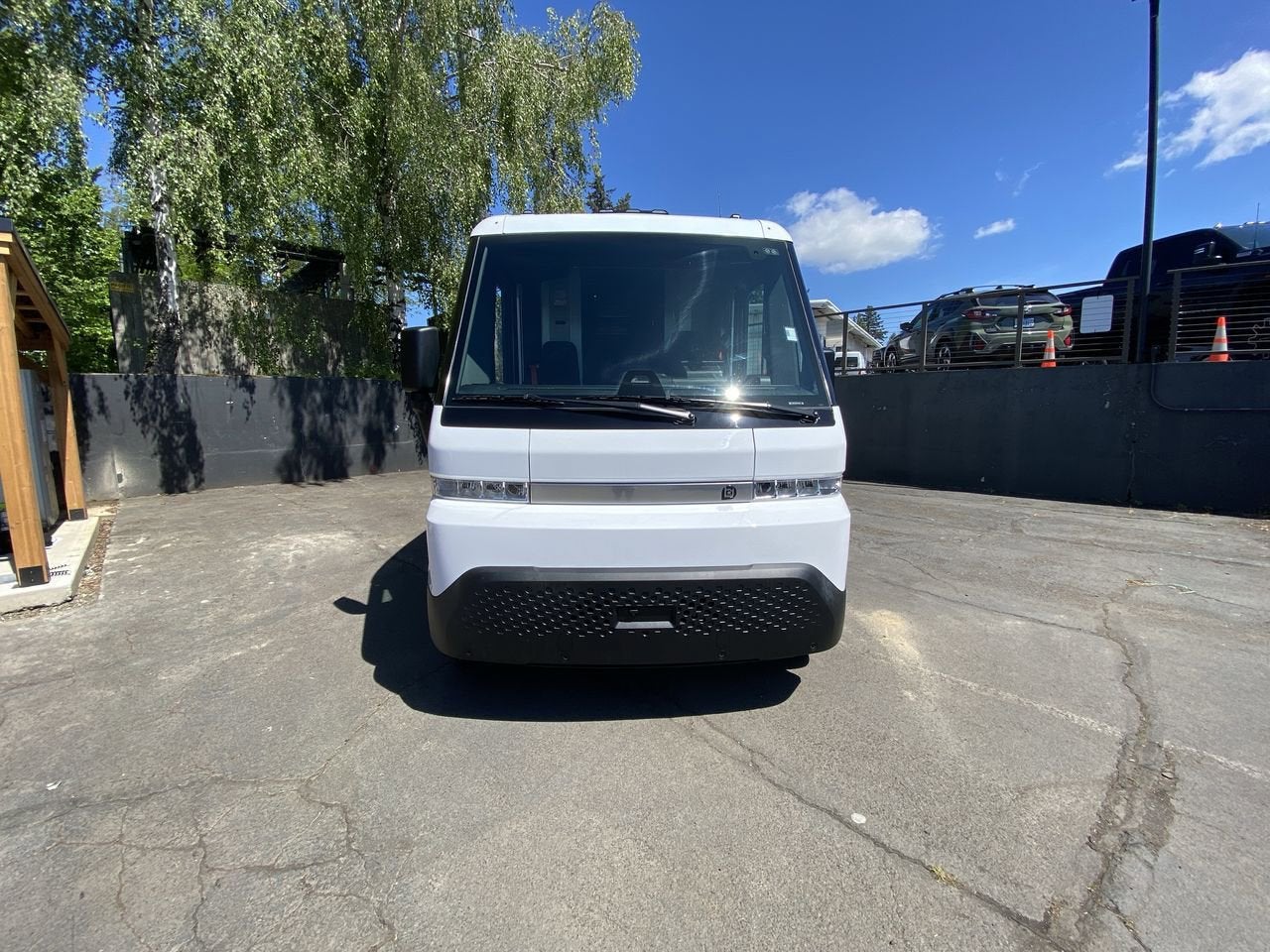 2024 BrightDrop Zevo 600 EJY
