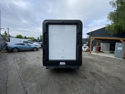 2024 BrightDrop Zevo 600 EJY
