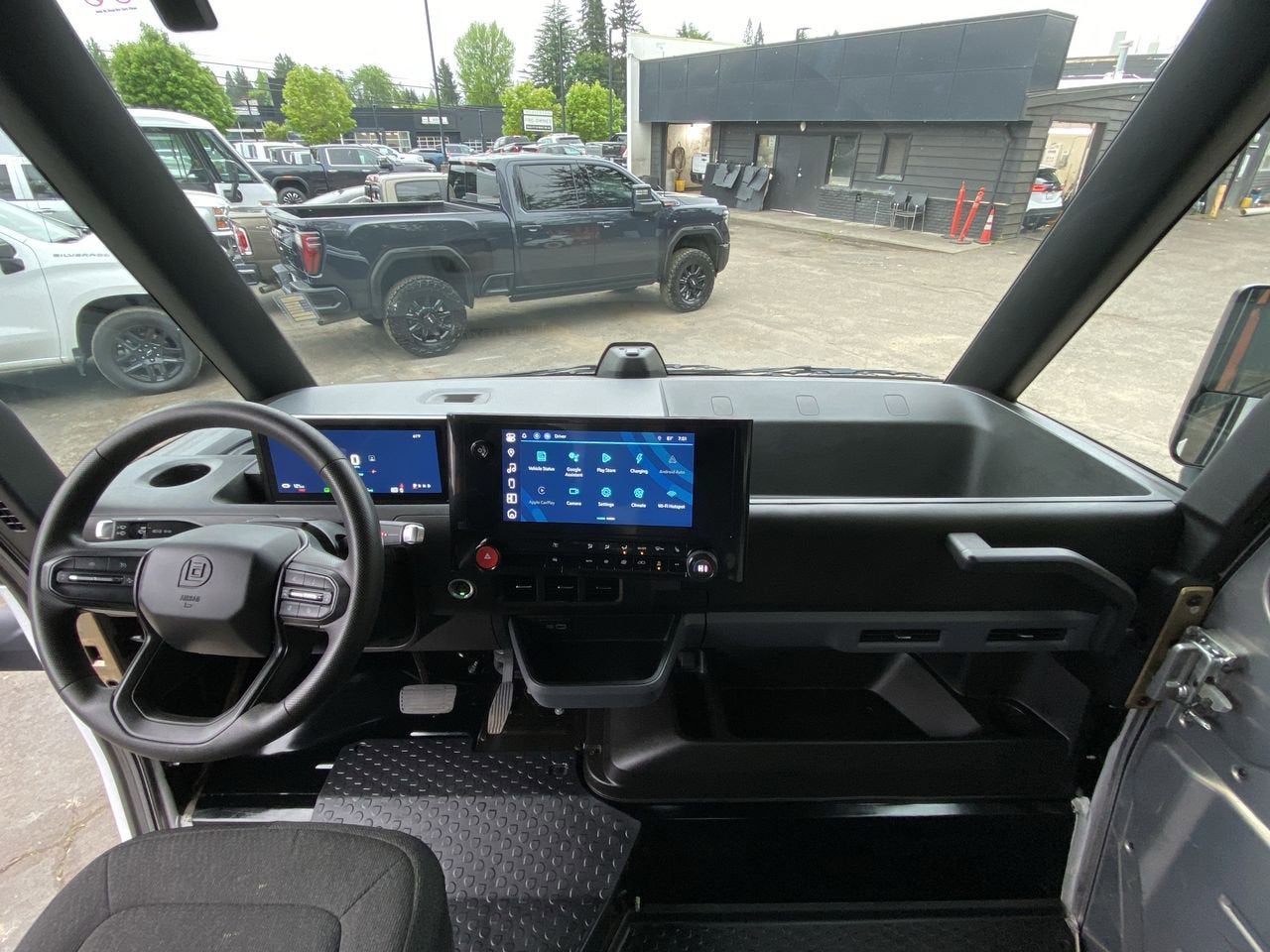 2024 BrightDrop Zevo 600 EJY
