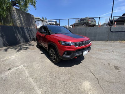2025 Jeep Compass Trailhawk