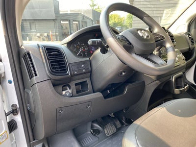 2026 RAM ProMaster Cargo Van Tradesman
