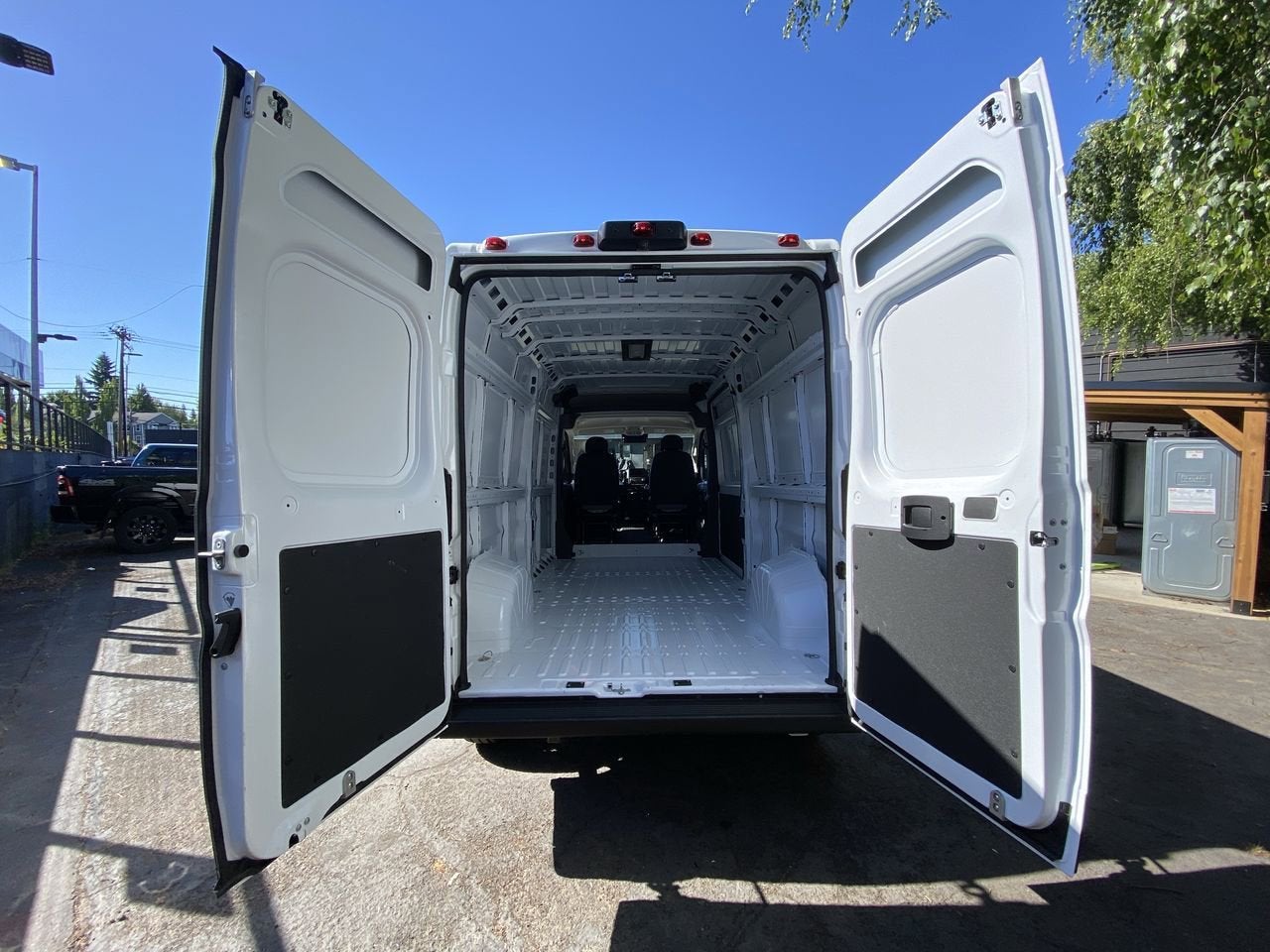 2026 RAM ProMaster Cargo Van Tradesman