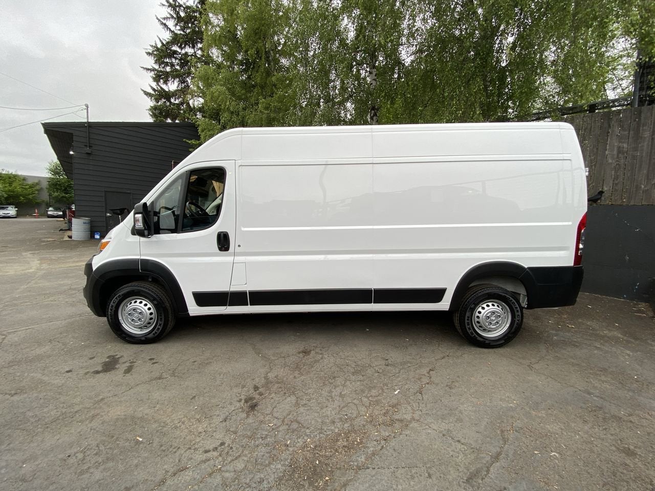 2026 RAM ProMaster Cargo Van Tradesman