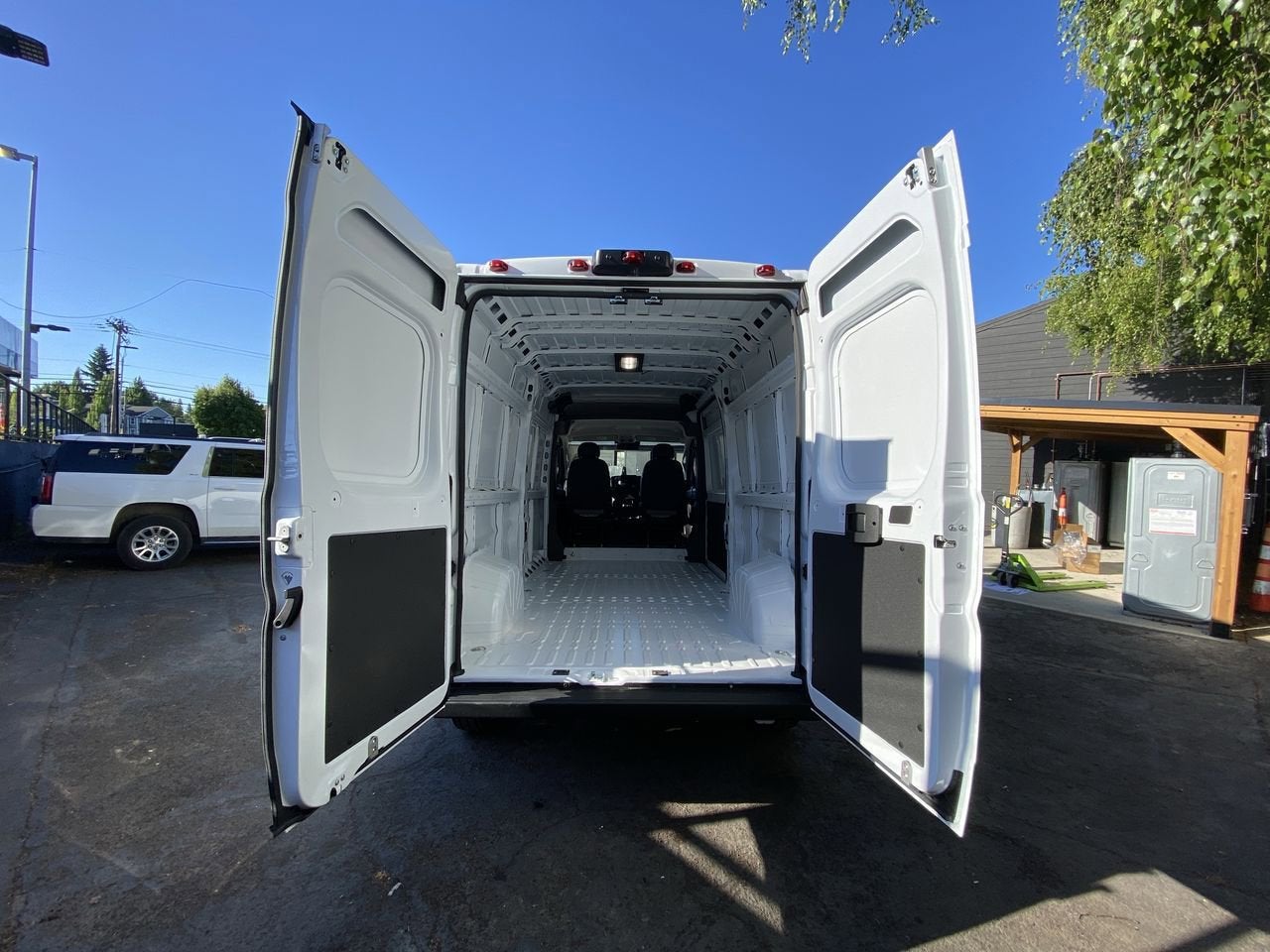 2026 RAM ProMaster Cargo Van Tradesman
