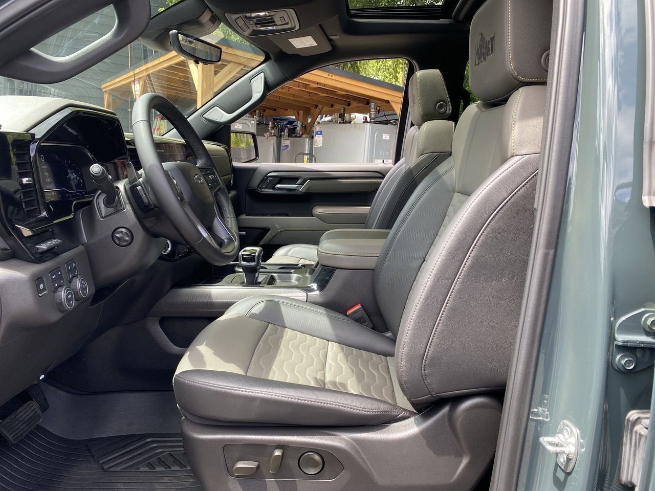 2025 Chevrolet Silverado 1500 ZR2