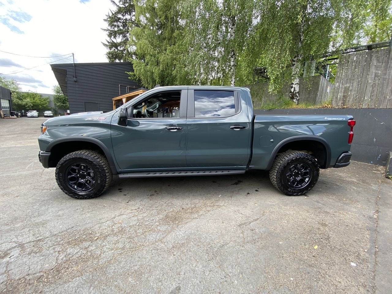 2025 Chevrolet Silverado 1500 ZR2