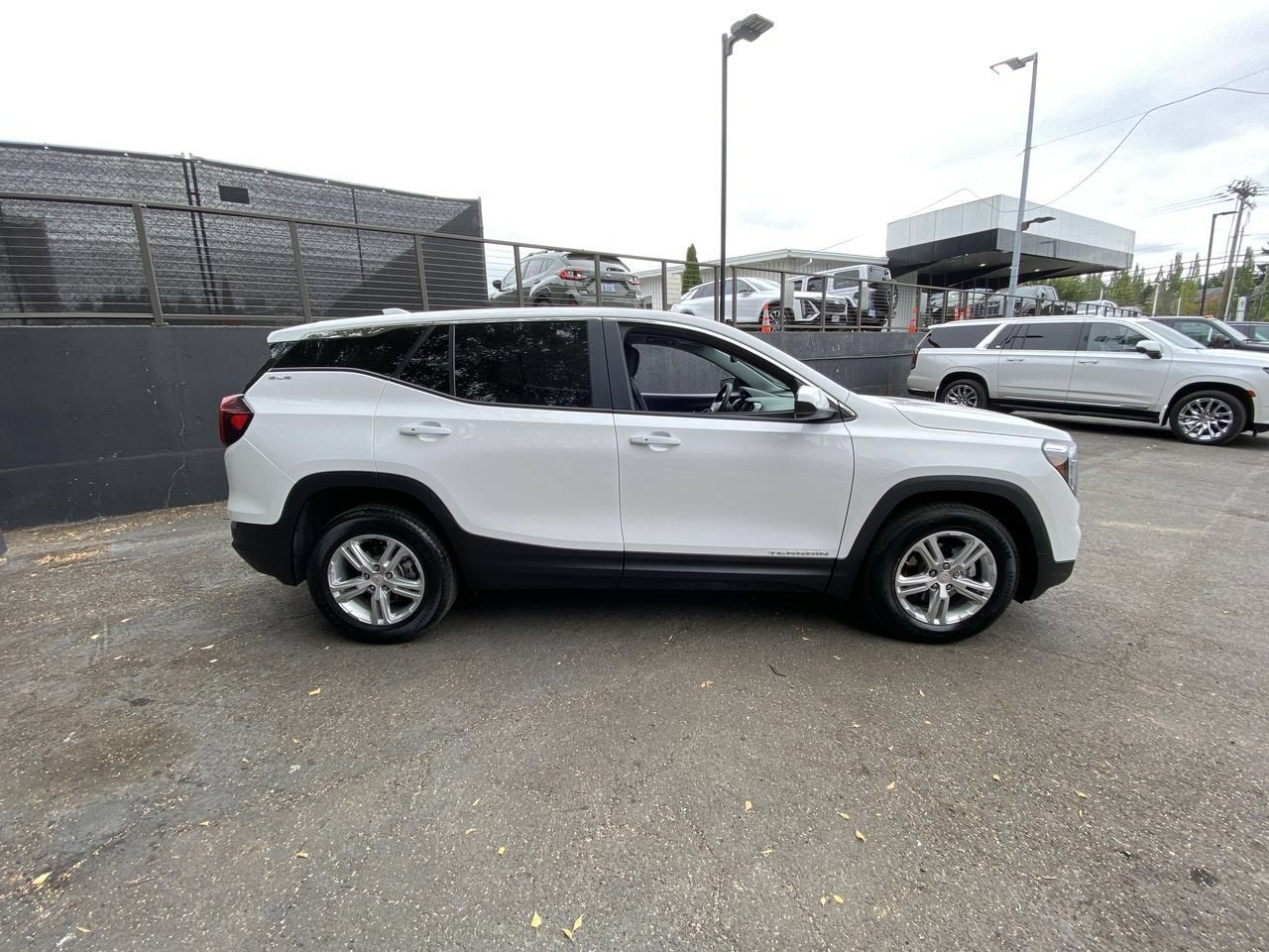 2024 GMC Terrain SLE