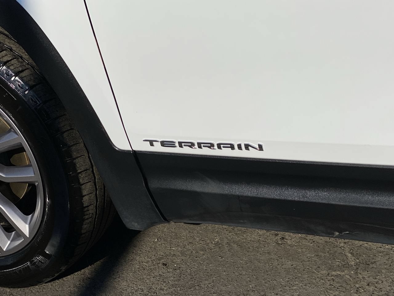 2024 GMC Terrain SLT